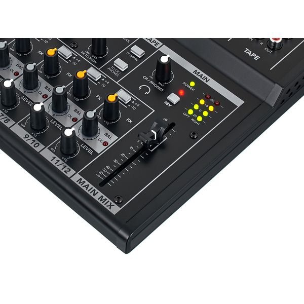 MACKIE MIX12FX