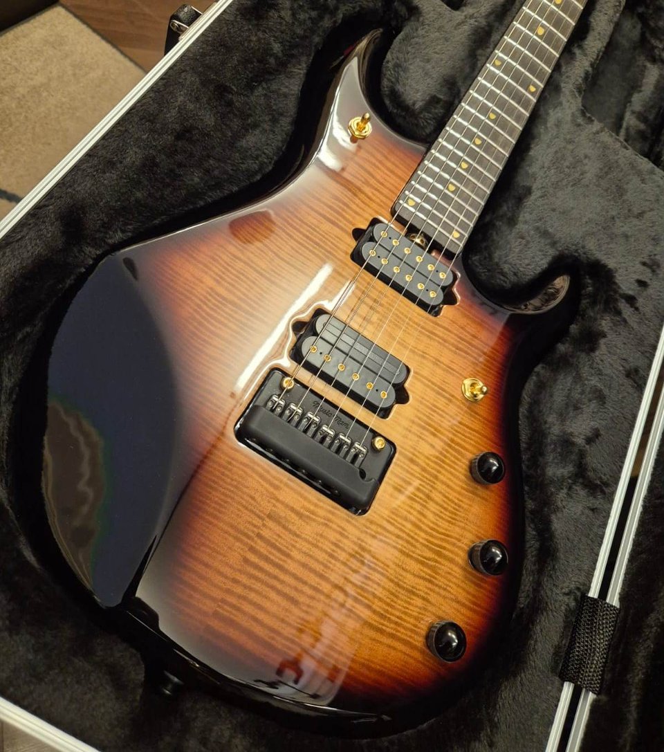 Music Man JP6 20th Anniversary Limited Edition Honey Butter Burst
