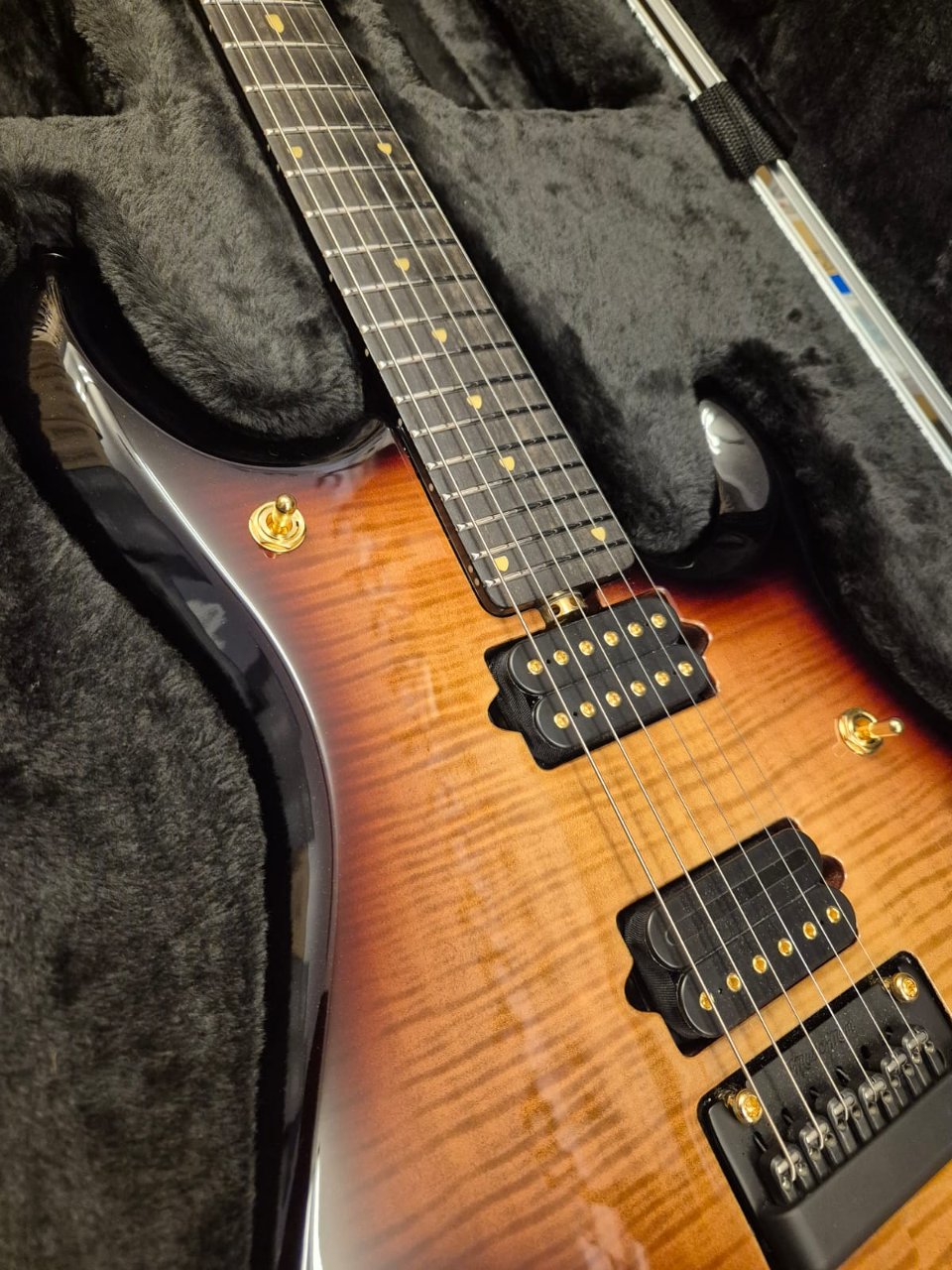 Music Man JP6 20th Anniversary Limited Edition Honey Butter Burst