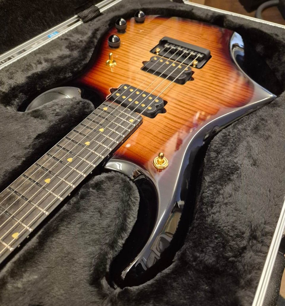 Music Man JP6 20th Anniversary Limited Edition Honey Butter Burst