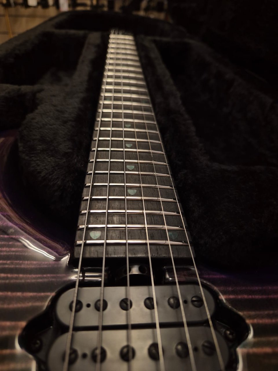 Music Man Majesty Crystal Amethyst Limited Edition 2023 N.46/125 Petrucci Signature Flame Maple Top