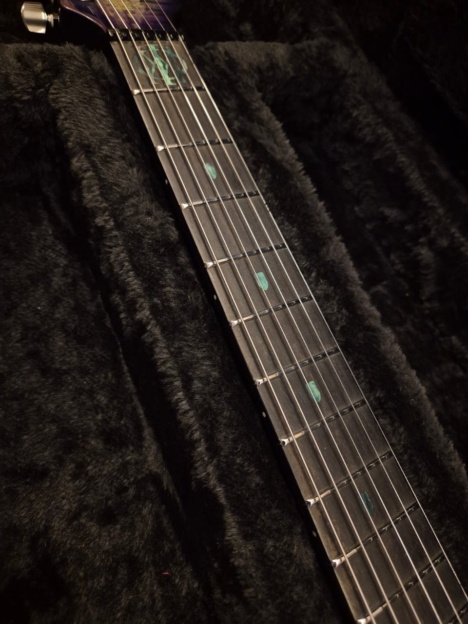 Music Man Majesty Crystal Amethyst Limited Edition 2023 N.46/125 Petrucci Signature Flame Maple Top