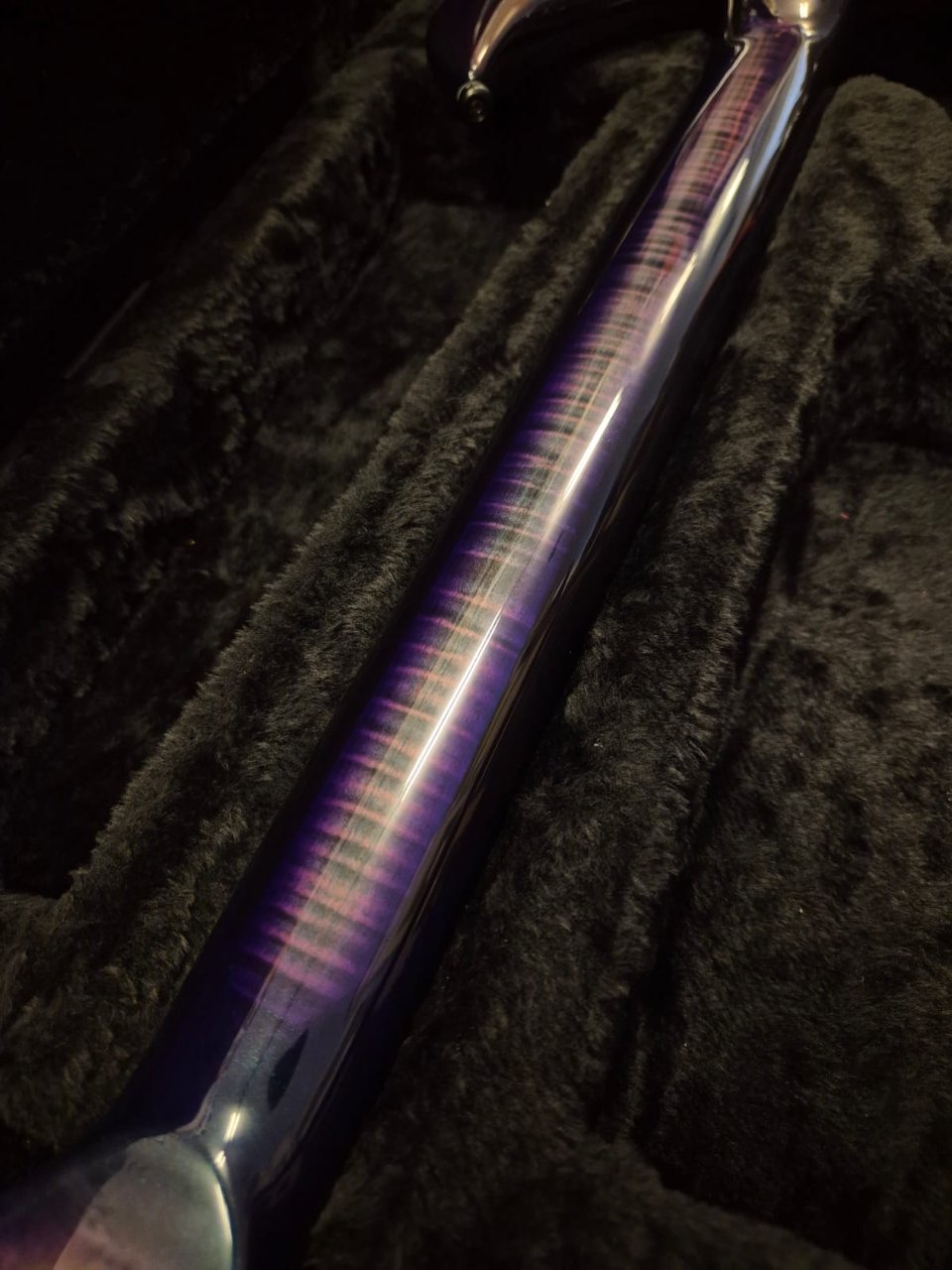 Music Man Majesty Crystal Amethyst Limited Edition 2023 N.46/125 Petrucci Signature Flame Maple Top
