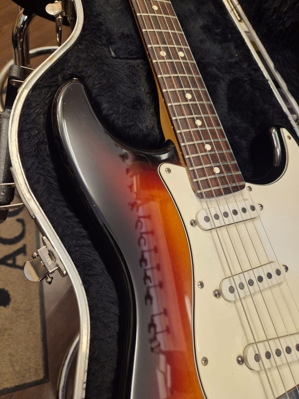 FENDER AMERICAN STANDARD STRATOCASTER SUNBURST 1998
