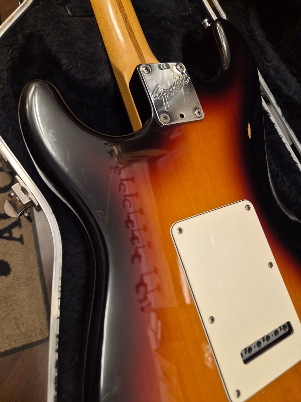FENDER AMERICAN STANDARD STRATOCASTER SUNBURST 1998