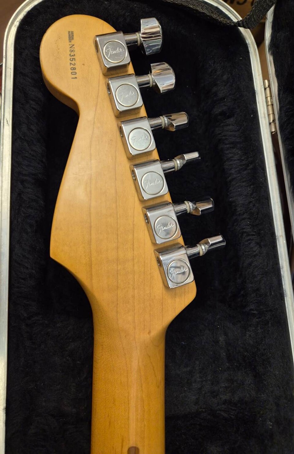 FENDER AMERICAN STANDARD STRATOCASTER SUNBURST 1998