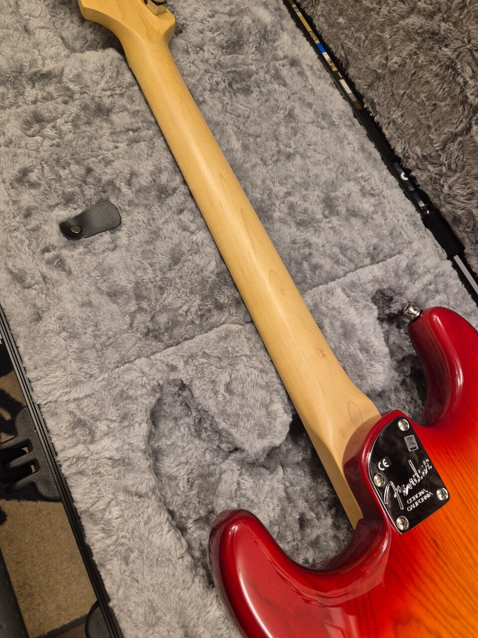 FENDER AMERICAN ELITE STRATOCASTER MN AGED CHERRY BURST