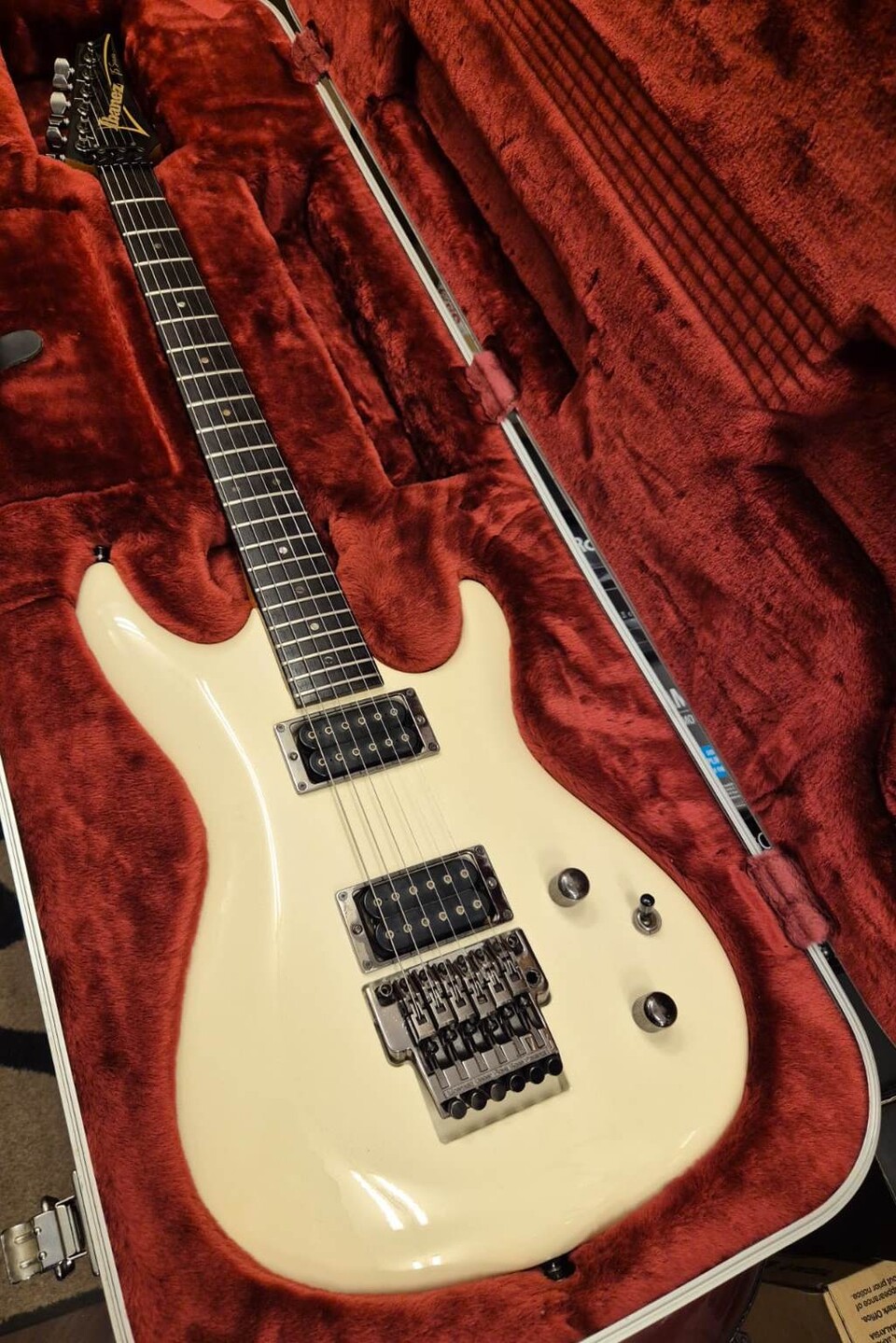 IBANEZ JS1000 WHITE JOE SATRIANI SIGNATURE