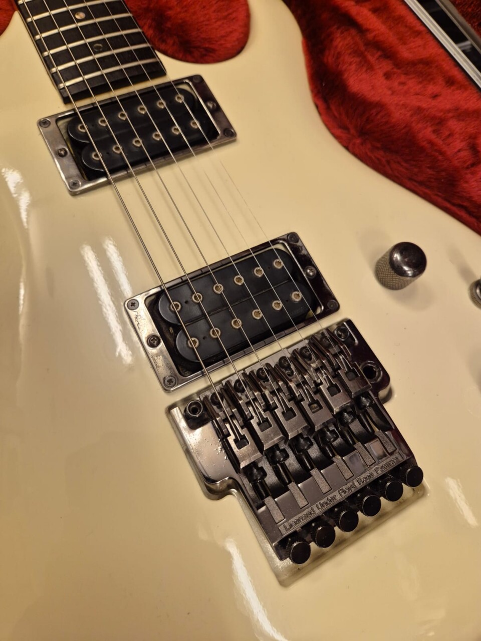 IBANEZ JS1000 WHITE JOE SATRIANI SIGNATURE