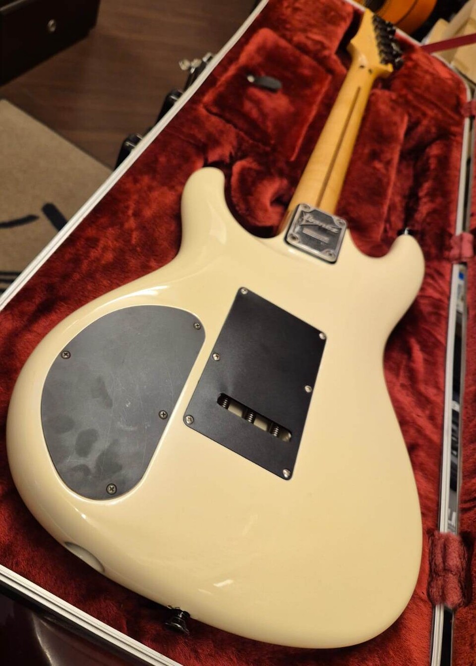 IBANEZ JS1000 WHITE JOE SATRIANI SIGNATURE