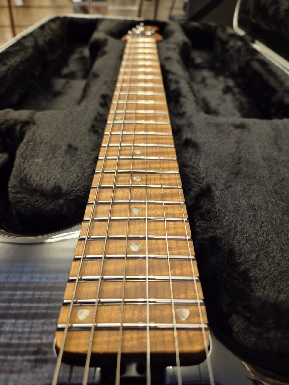 MUSIC MAN JP15 JOHN PETRUCCI SIGNATURE FLAME TOP PURPLE NEBULA