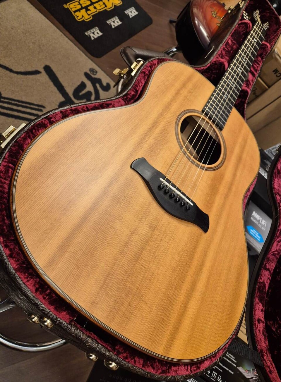 TAYLOR 717E GRAND PACIFIC BUILDER'S EDITION V-CLASS BRACING