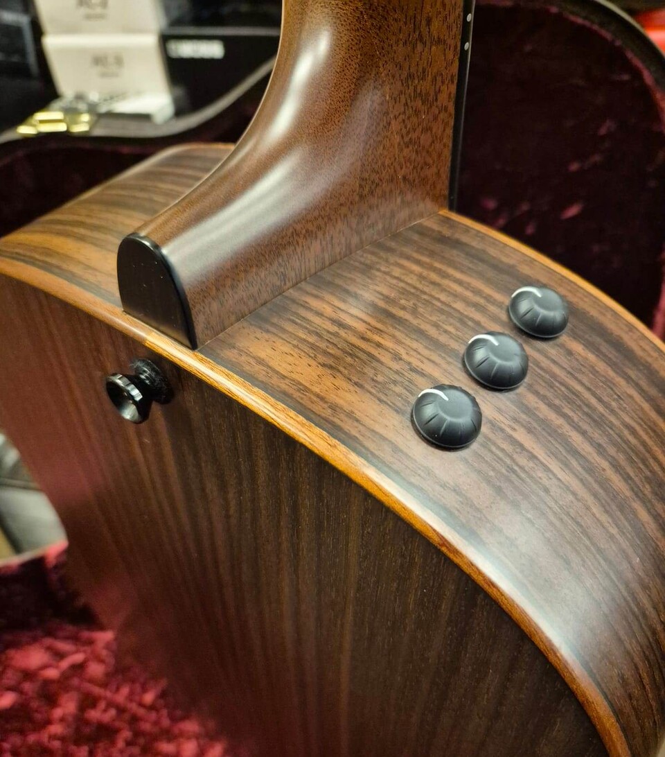 TAYLOR 717E GRAND PACIFIC BUILDER'S EDITION V-CLASS BRACING