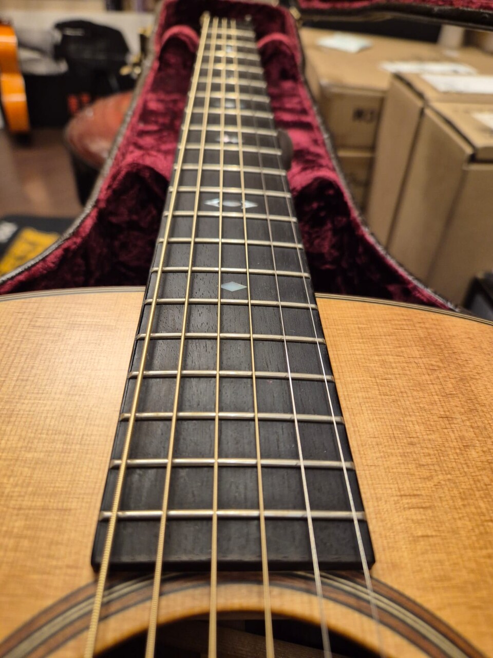 TAYLOR 717E GRAND PACIFIC BUILDER'S EDITION V-CLASS BRACING