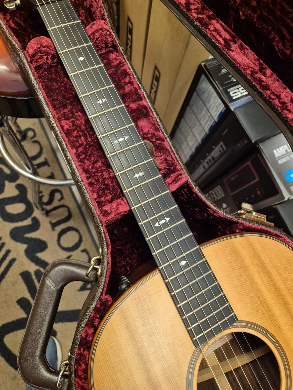 TAYLOR 717E GRAND PACIFIC BUILDER'S EDITION V-CLASS BRACING