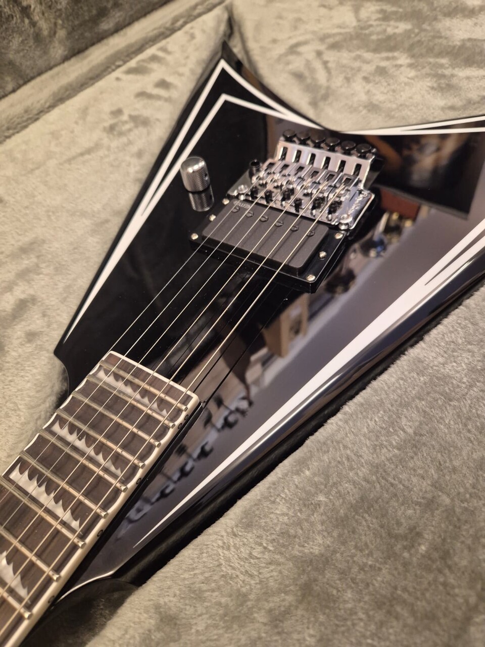 ESP LTD ALEXI LAIHO SAWTOOTH SE 20th ANNIVERSARY BLACK WHITE PINSTRIPE