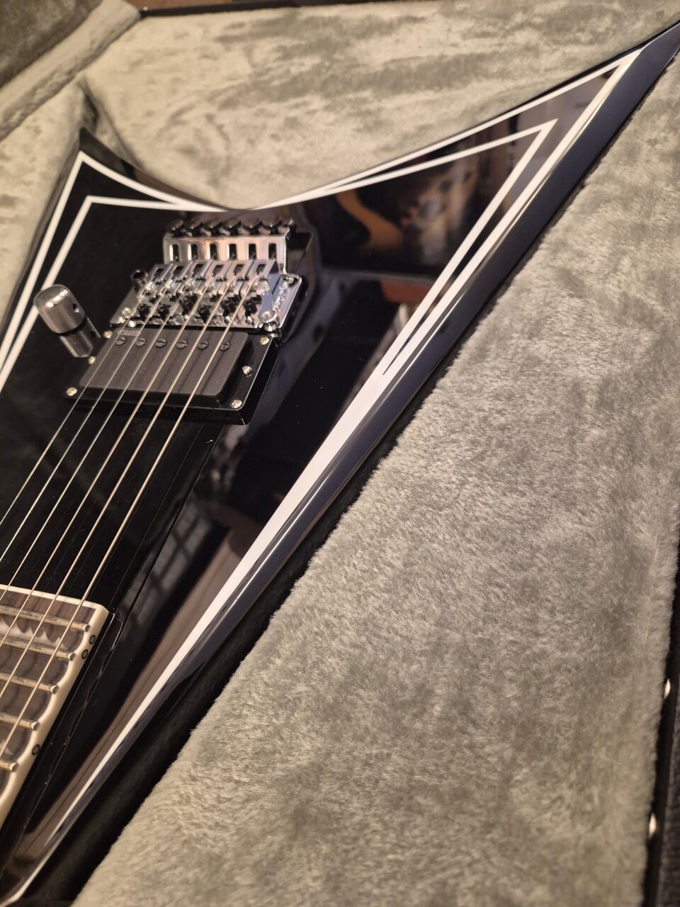 ESP LTD ALEXI LAIHO SAWTOOTH SE 20th ANNIVERSARY BLACK WHITE PINSTRIPE