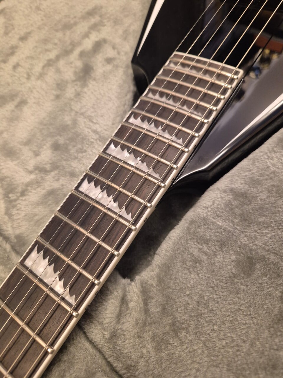 ESP LTD ALEXI LAIHO SAWTOOTH SE 20th ANNIVERSARY BLACK WHITE PINSTRIPE