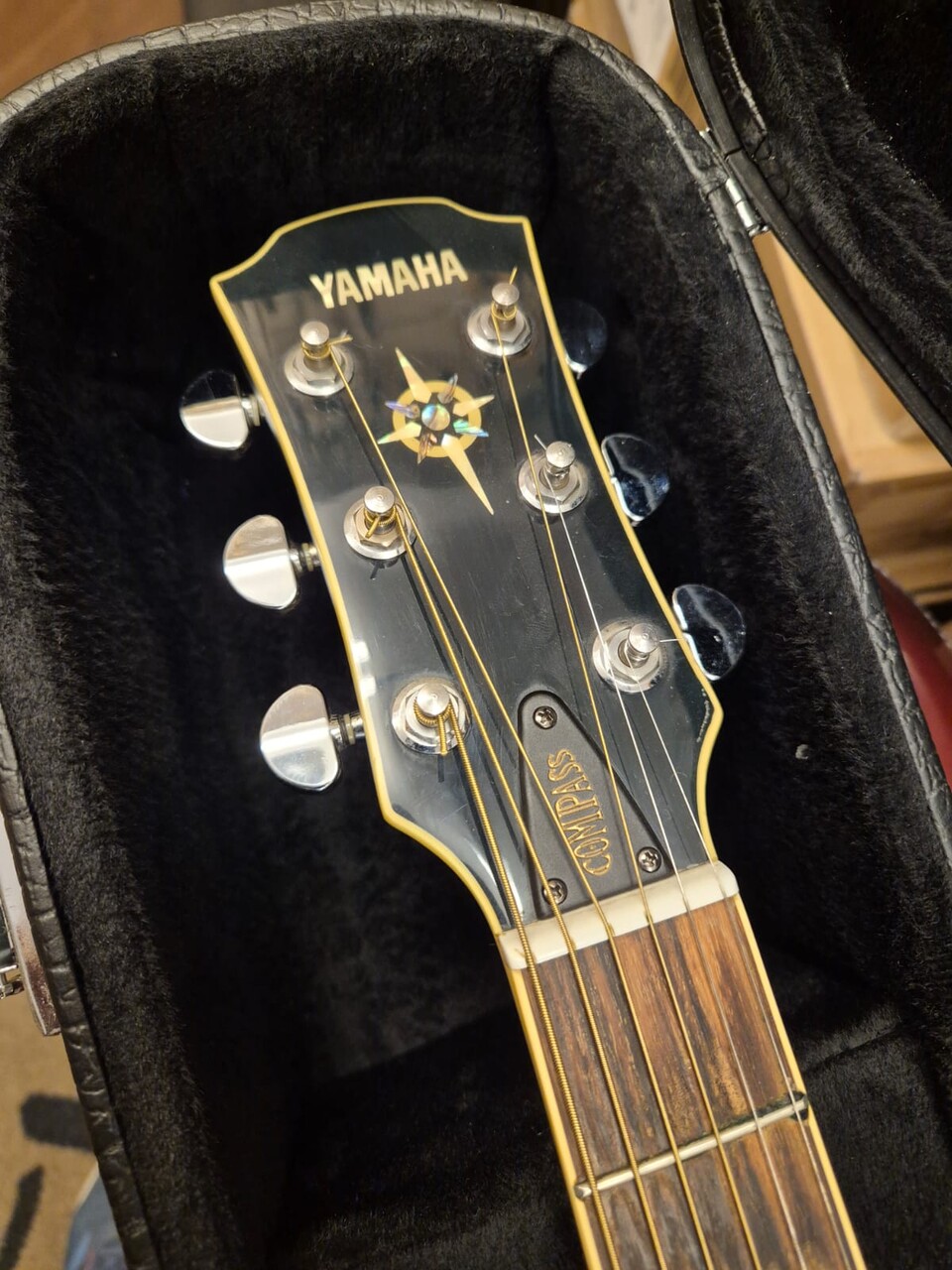 YAMAHA CPX700 CON ASTUCCIO RIGIDO