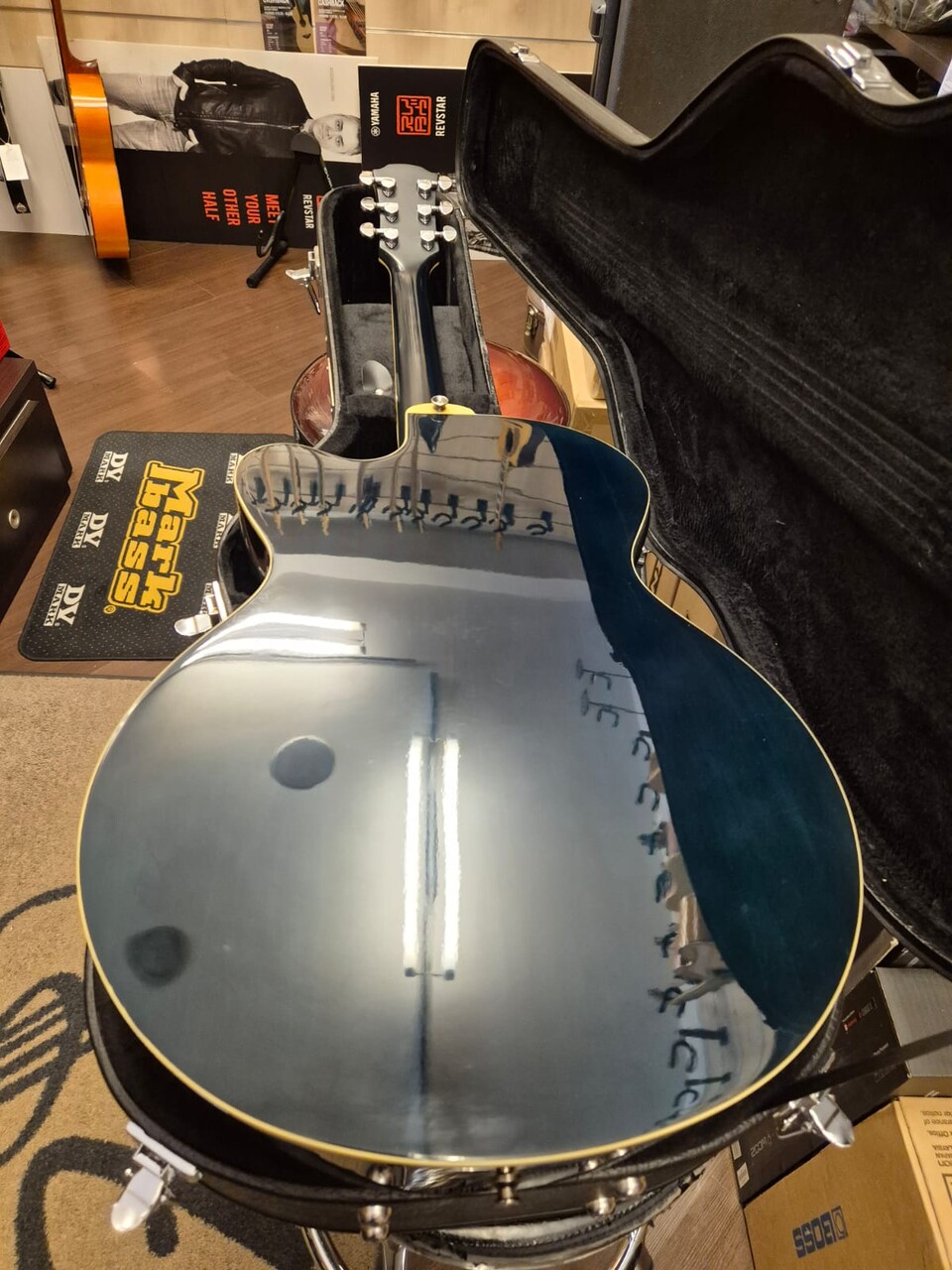 YAMAHA CPX700 CON ASTUCCIO RIGIDO