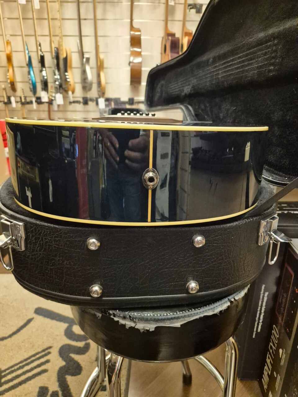 YAMAHA CPX700 CON ASTUCCIO RIGIDO
