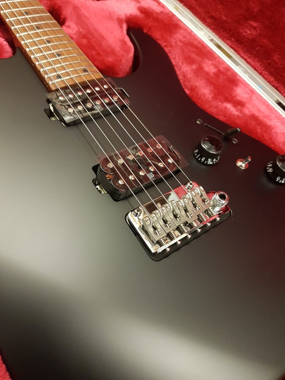 EX DEMO IBANEZ AZ2402 BKF BLACK FLAT PRESTIGE SERIES MADE IN JAPAN