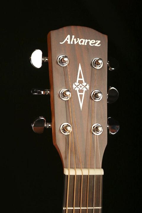 ALVAREZ AD30CE ARTIST SERIES