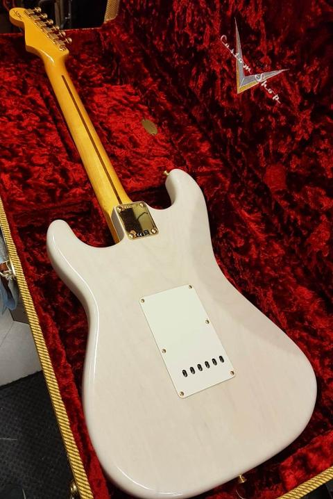 Fender Custom Shop Vintage Custom '57 Stratocaster NOS Closet Classic Aged White Blonde