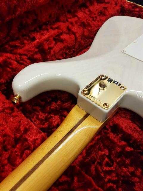 Fender Custom Shop Vintage Custom '57 Stratocaster NOS Closet Classic Aged White Blonde