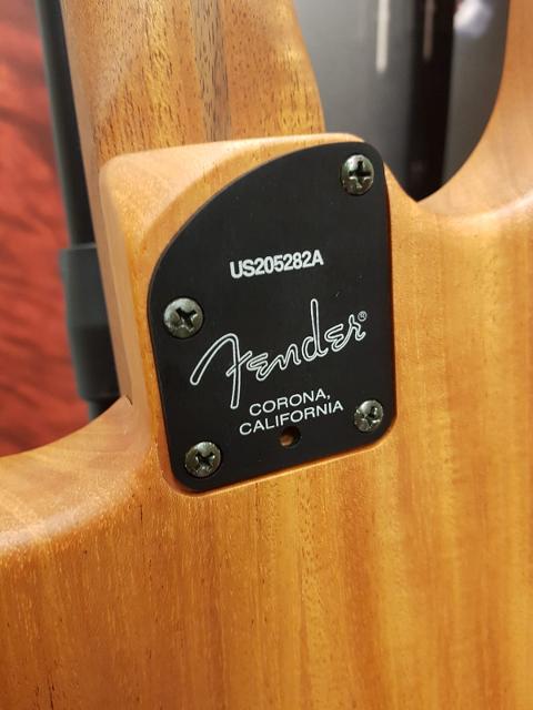 FENDER ACOUSTASONIC STRATOCASTER 3 COLOR SUNBURST