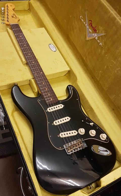 FENDER CUSTOM SHOP POSTMODERN STRATOCASTER JOURNEYMAN RELIC RW AGED BLACK