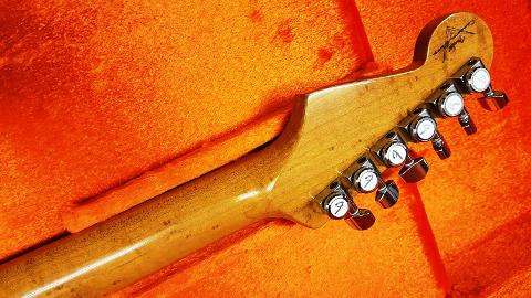 Fender Custom Shop American Custom Stratocaster NOS Rosewood Fingerboard Chocolate 3-Color Sunburst