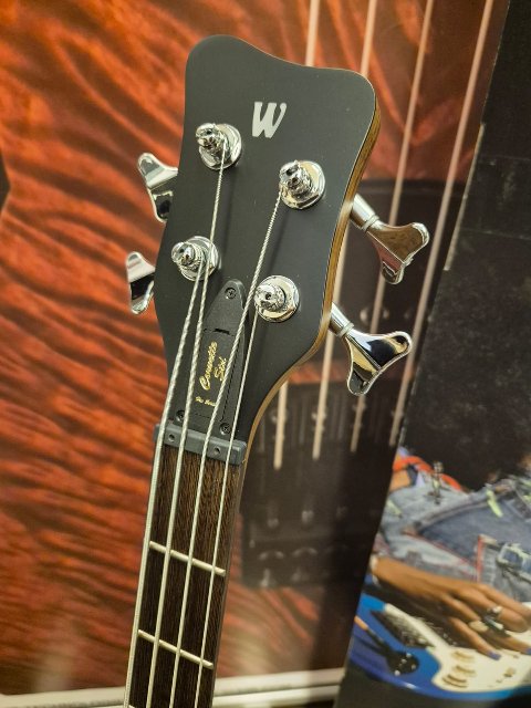 WARWICK TEAMBUILT PRO SERIES CORVETTE 4 ACT BURGUNDY RED MADE IN GERMANY