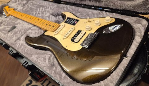 FENDER AMERICAN ULTRA STRATOCASTER HSS MN TEXAS TEA
