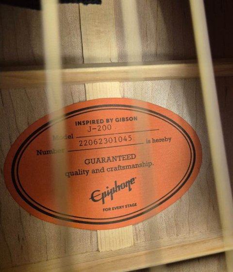EPIPHONE INSPIRED BY GIBSON J200 CON ASTUCCIO ORIGINALE