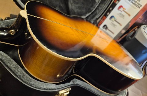 EPIPHONE INSPIRED BY GIBSON J200 CON ASTUCCIO ORIGINALE