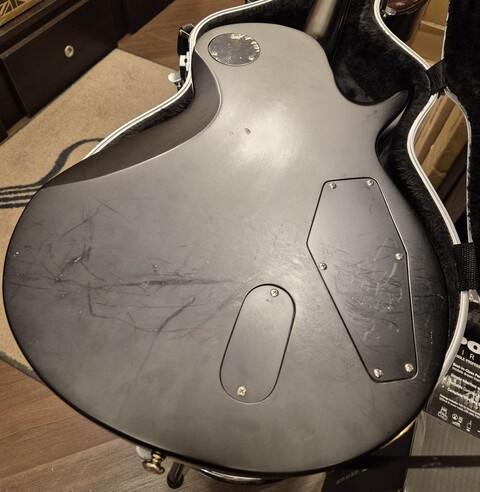 ESP LTD EC1000 LH VINTAGE BLACK LEFT HANDED CON CUSTODIA RIGIDA