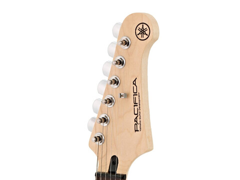 YAMAHA PACIFICA 112J LAKE PLACID BLUE