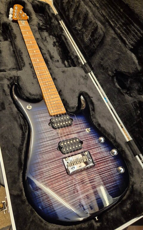 MUSIC MAN JP15 JOHN PETRUCCI SIGNATURE FLAME TOP PURPLE NEBULA