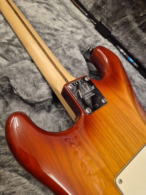FENDER AMERICAN PROFESSIONAL STRATOCASTER RW SIENNA SUNBURST