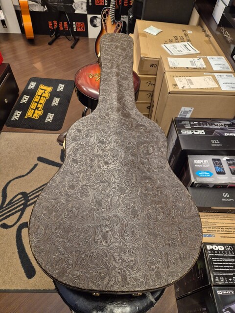 TAYLOR 717E GRAND PACIFIC BUILDER'S EDITION V-CLASS BRACING