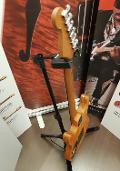 FENDER ACOUSTASONIC STRATOCASTER 3 COLOR SUNBURST