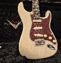 FENDER CUSTOM SHOP AMERICAN CUSTOM STRATOCASTER AGED WHITE BLONDE