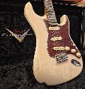 FENDER CUSTOM SHOP AMERICAN CUSTOM STRATOCASTER AGED WHITE BLONDE