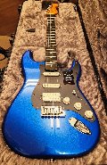 FENDER AMERICAN ULTRA II STRATOCASTER EB HSS NOBLE BLUE