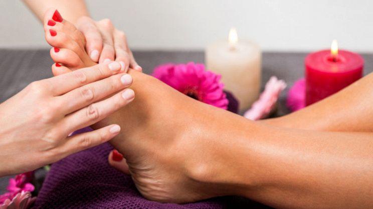 Ci prendiamo cura dei tuoi piedi! - PEDICURE - MANICURE