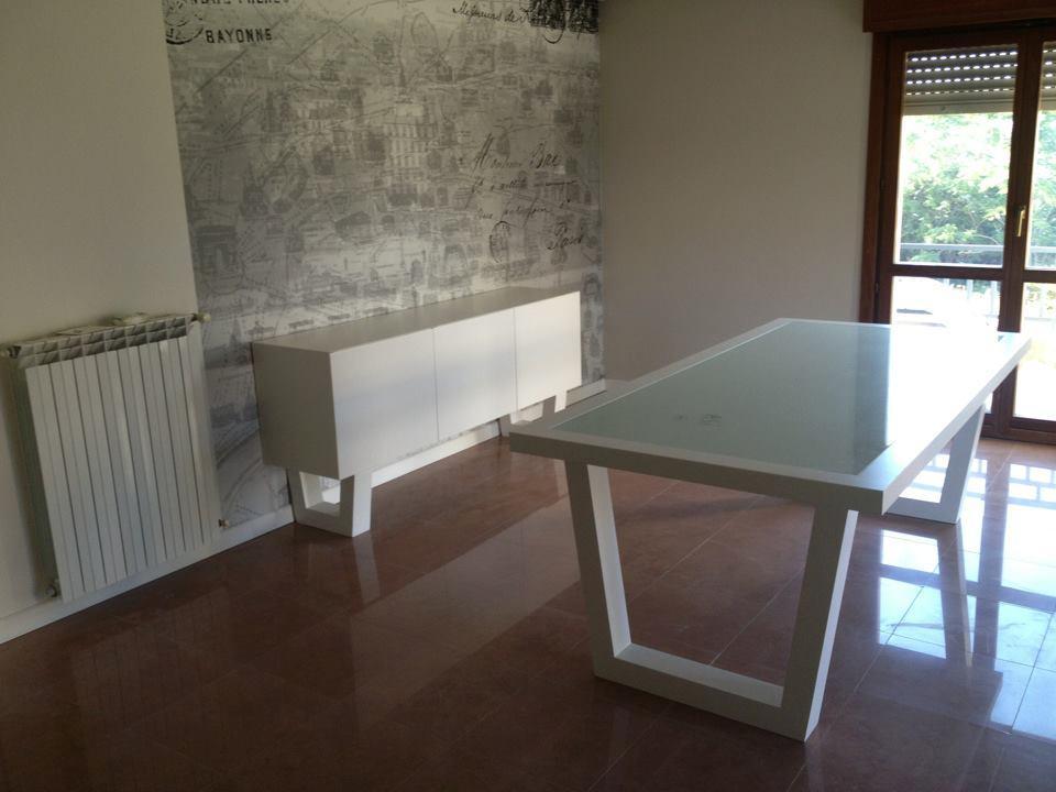 TAVOLO IN LEGNO RETTANGOLARE
