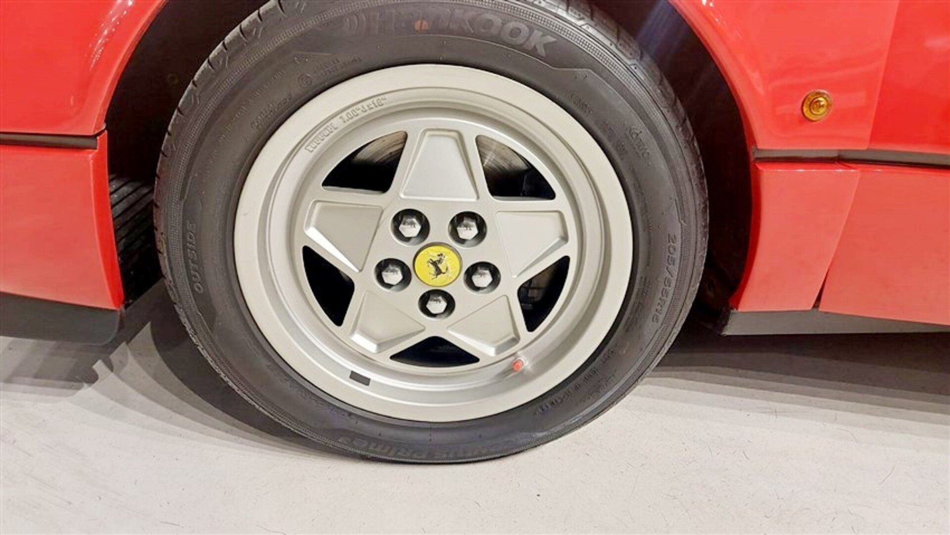 Ferrari 208 2.0 turbo GTS 254cv Benzina