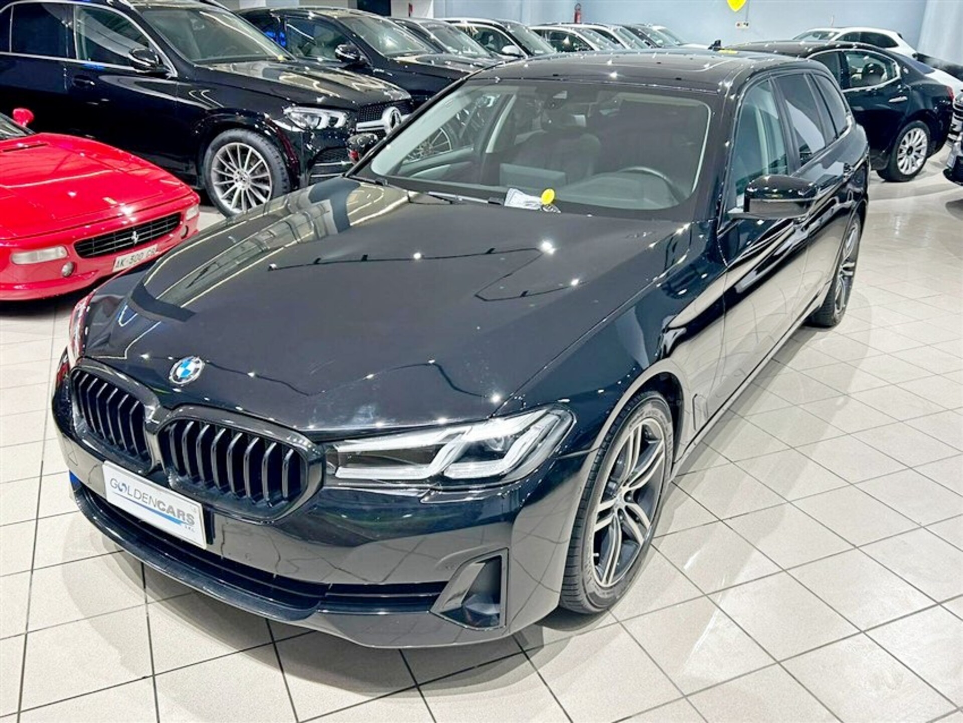 BMW 520 Mhev 48V Touring  business auto Elettrica / Diesel