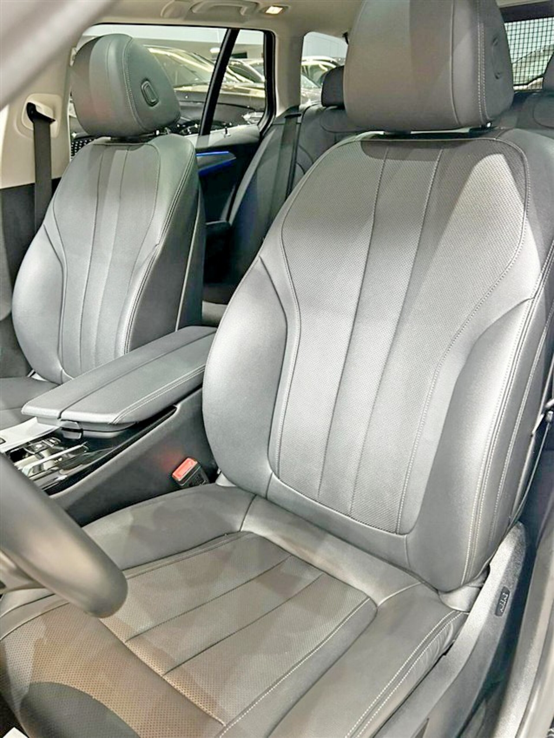 BMW 520 Mhev 48V Touring  business auto Elettrica / Diesel